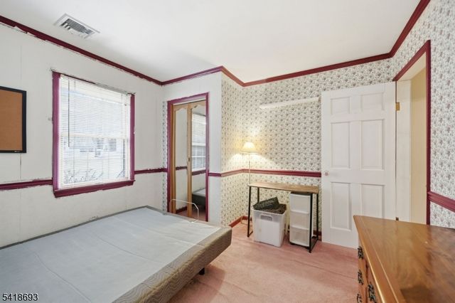 15 Colgate Rd, Oakland Boro, NJ 07436