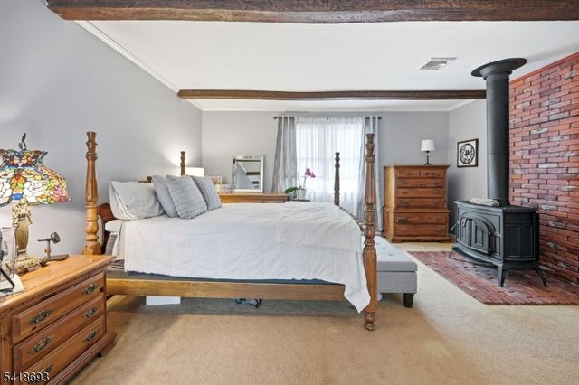 15 Colgate Rd, Oakland Boro, NJ 07436