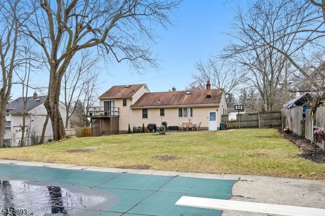 15 Colgate Rd, Oakland Boro, NJ 07436