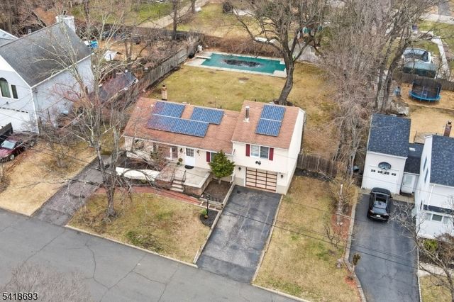 15 Colgate Rd, Oakland Boro, NJ 07436