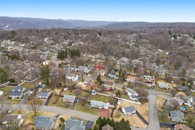 15 Colgate Rd, Oakland Boro, NJ 07436