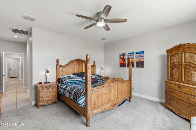 2355 E Thunder Bluff Drive, Green Valley, AZ 85614