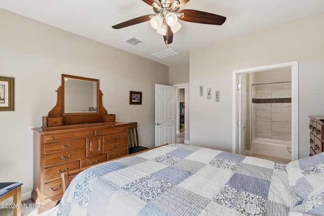 2355 E Thunder Bluff Drive, Green Valley, AZ 85614