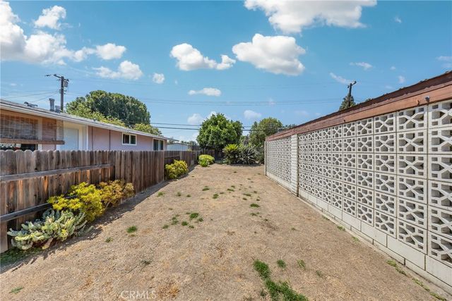 2200 Gregory, La Habra, CA 90631