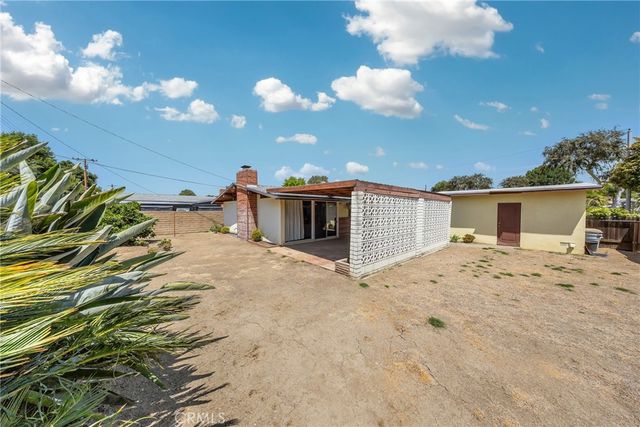 2200 Gregory, La Habra, CA 90631