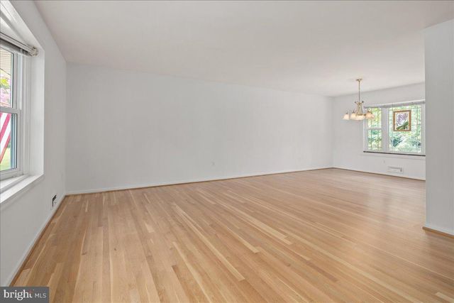9210 CHERRYTREE DR, Alexandria, VA 22309
