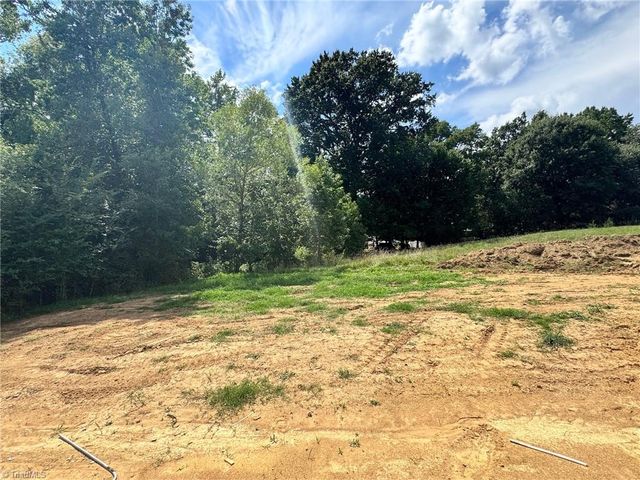335 Frank Cherry Street, Eden, NC 27288