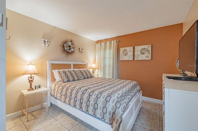 1515 PINELLAS BAYWAY S 18, St Petersburg, FL 33715