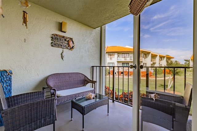 1515 PINELLAS BAYWAY S 18, St Petersburg, FL 33715