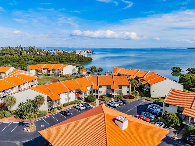 1515 PINELLAS BAYWAY S 18, St Petersburg, FL 33715