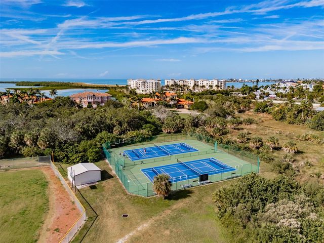 1515 PINELLAS BAYWAY S 18, St Petersburg, FL 33715