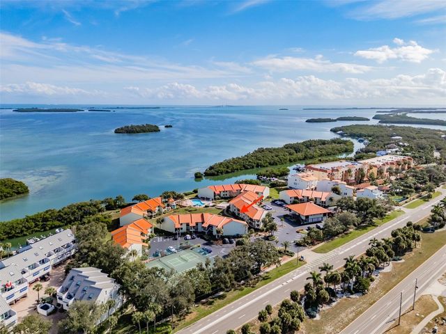 1515 PINELLAS BAYWAY S 18, St Petersburg, FL 33715