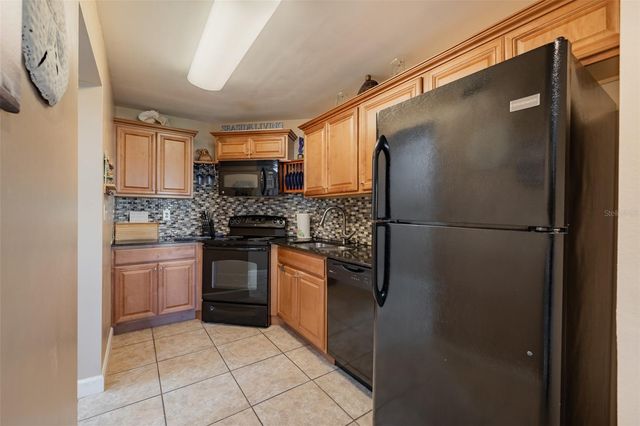 1515 PINELLAS BAYWAY S 18, St Petersburg, FL 33715