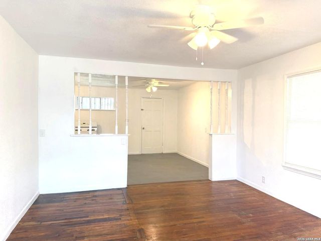 122 Waugh, San Antonio, TX 78223