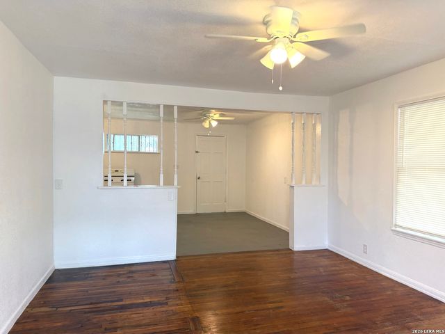 122 Waugh, San Antonio, TX 78223