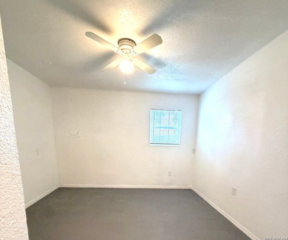 122 Waugh, San Antonio, TX 78223