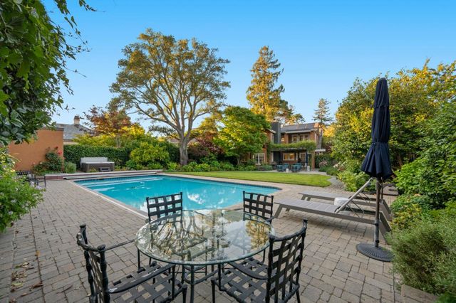 537 Hurlingham Avenue, San Mateo, CA 94402