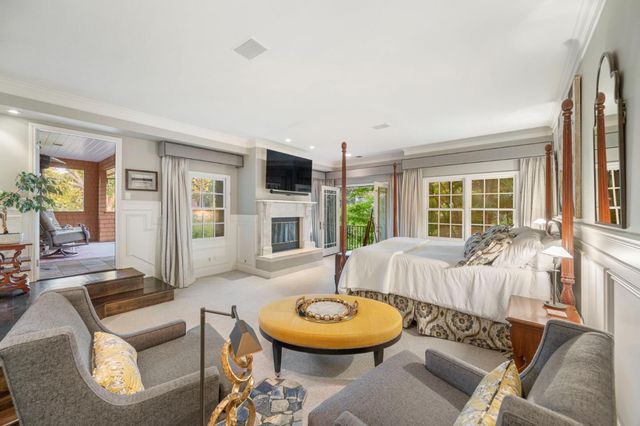 537 Hurlingham Avenue, San Mateo, CA 94402