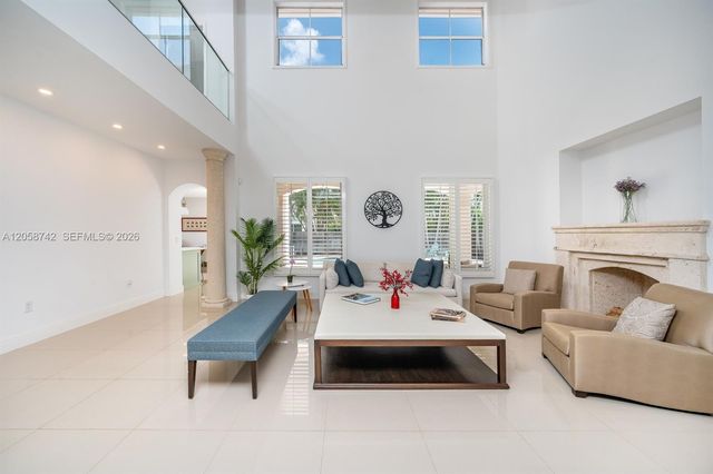 8425 SW 138th St, Palmetto Bay, FL 33158