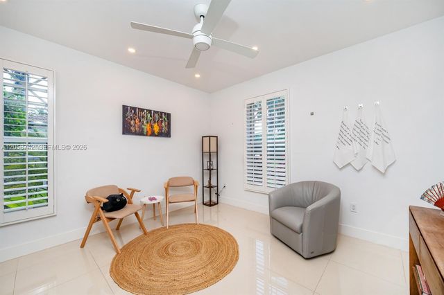 8425 SW 138th St, Palmetto Bay, FL 33158