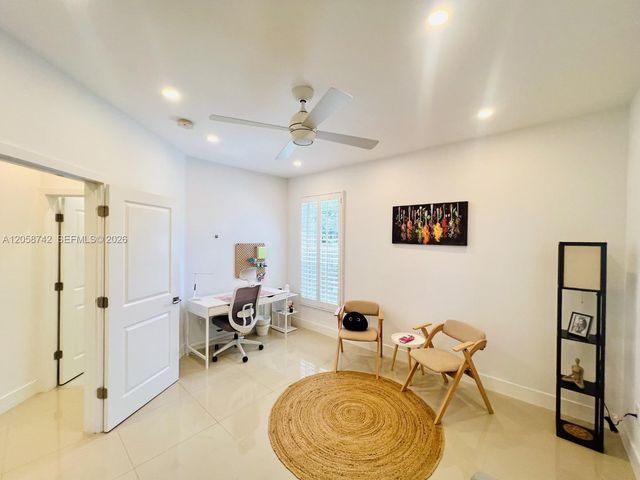8425 SW 138th St, Palmetto Bay, FL 33158