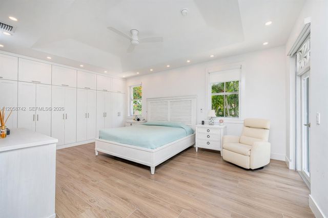 8425 SW 138th St, Palmetto Bay, FL 33158