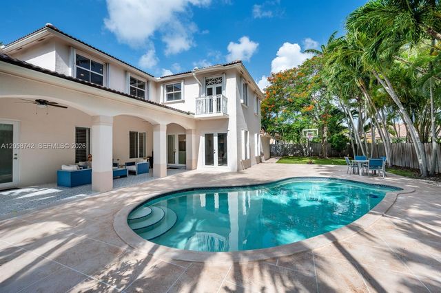 8425 SW 138th St, Palmetto Bay, FL 33158