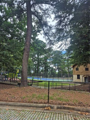 1220 Bolton Road NW, Atlanta, GA 30331