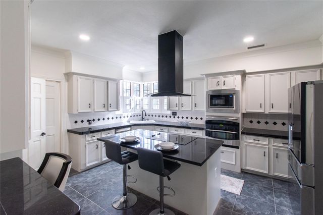 17511 Hidden Forest Circle, Spring, TX 77379