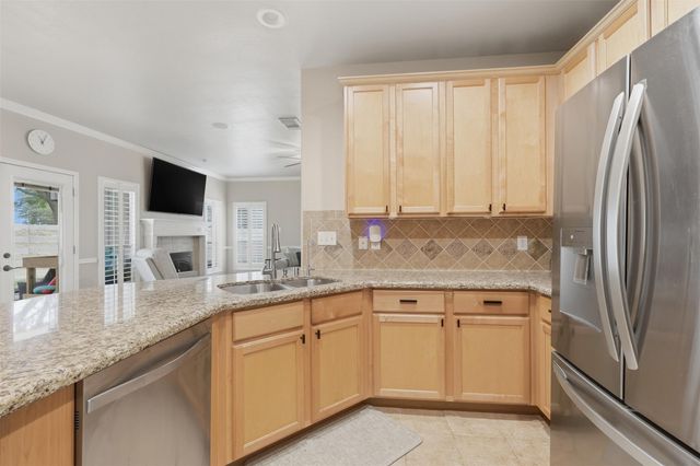 3019 Eagle Lake Drive, Pearland, TX 77581