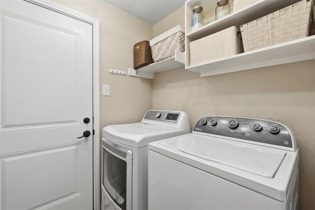 3019 Eagle Lake Drive, Pearland, TX 77581