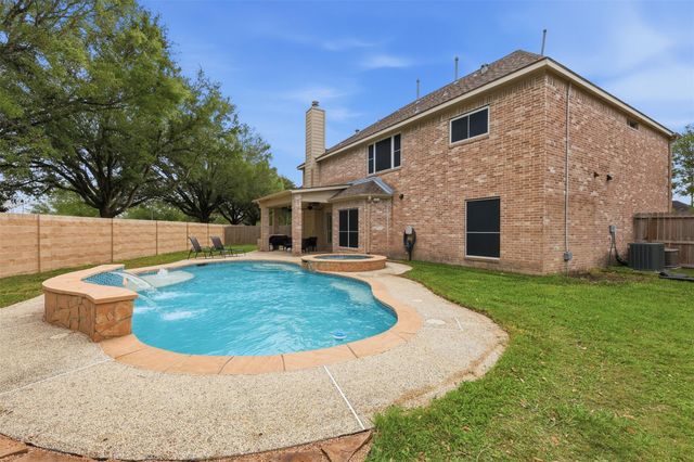 3019 Eagle Lake Drive, Pearland, TX 77581