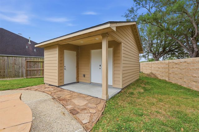 3019 Eagle Lake Drive, Pearland, TX 77581