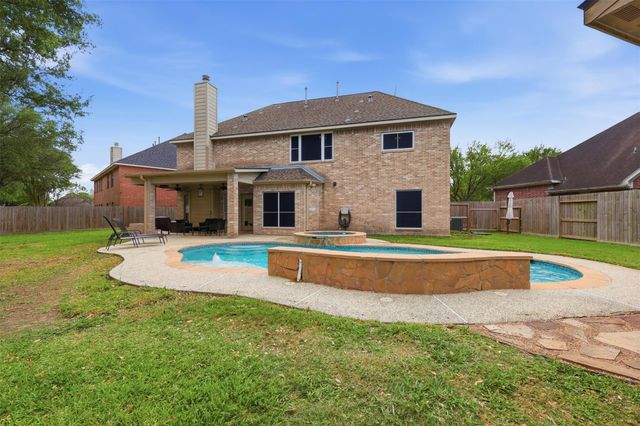 3019 Eagle Lake Drive, Pearland, TX 77581