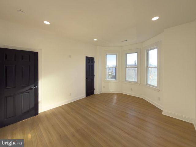 5237 GREENWAY AVE, Philadelphia, PA 19143