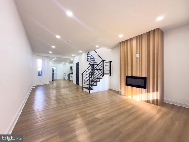 5237 GREENWAY AVE, Philadelphia, PA 19143