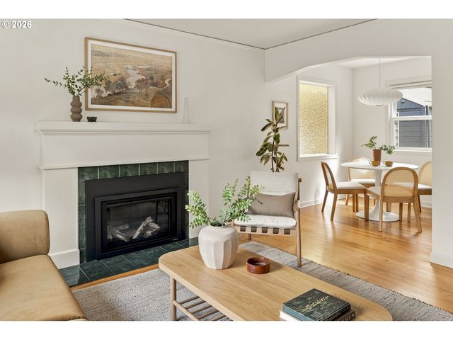 4752 Se 34TH Ave, Portland, OR 97202