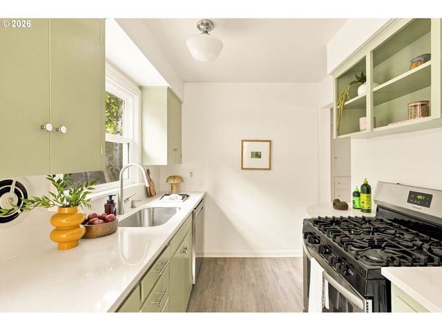 4752 Se 34TH Ave, Portland, OR 97202