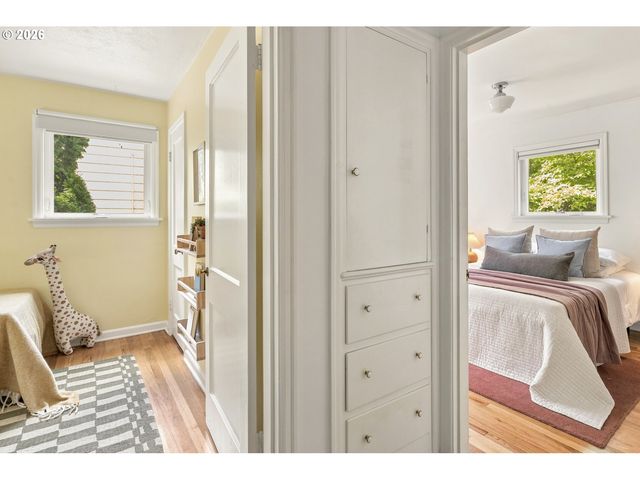 4752 Se 34TH Ave, Portland, OR 97202