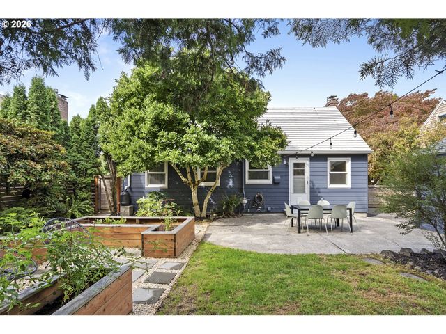 4752 Se 34TH Ave, Portland, OR 97202