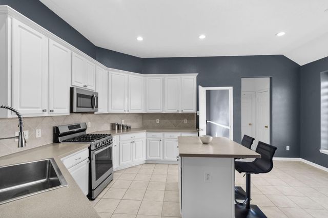 14814 Charleton Mill Lane, Sugar Land, TX 77498