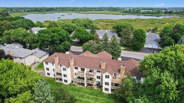 4213 Oakmede Lane 120D, White Bear Lake, MN 55110