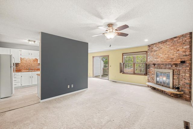 4213 Oakmede Lane 120D, White Bear Lake, MN 55110