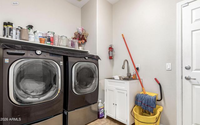 10225 W CAMELBACK Road 12, Phoenix, AZ 85037