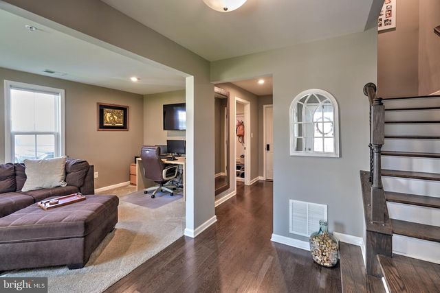 500 SAPPHIRE DR, Malvern, PA 19355