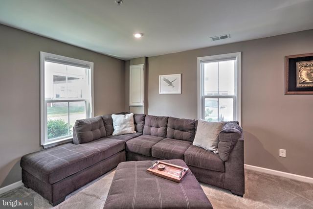 500 SAPPHIRE DR, Malvern, PA 19355