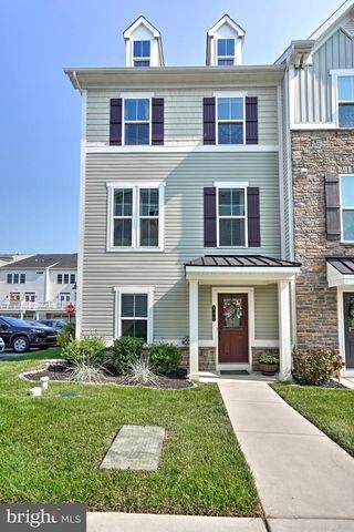 500 SAPPHIRE DR, Malvern, PA 19355