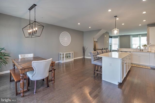 500 SAPPHIRE DR, Malvern, PA 19355