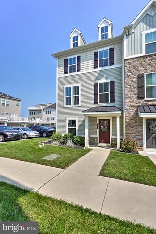 500 SAPPHIRE DR, Malvern, PA 19355