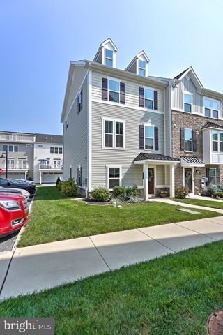500 SAPPHIRE DR, Malvern, PA 19355